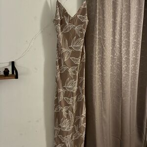 Elegant Brown Leaf Print Dress